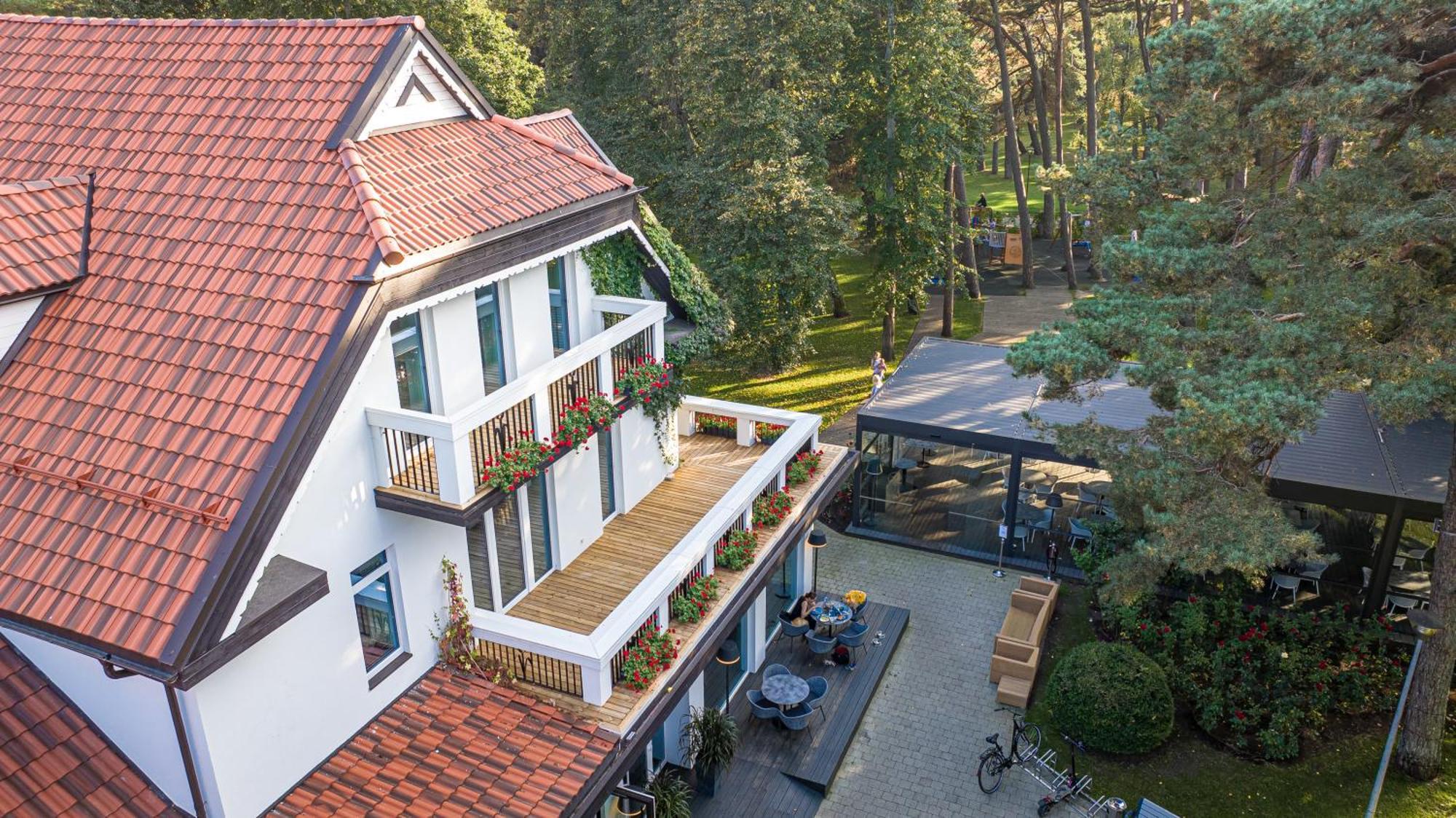 Palanga Life Balance Spa Hotel Buitenkant foto The house of the German ambassador in Warsaw