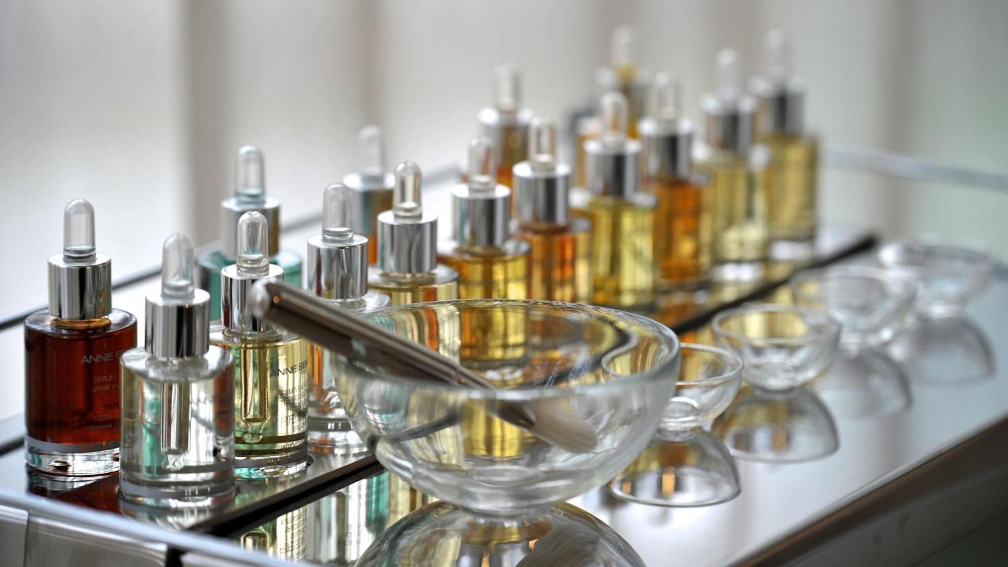 Palanga Life Balance Spa Hotel Buitenkant foto Perfumery